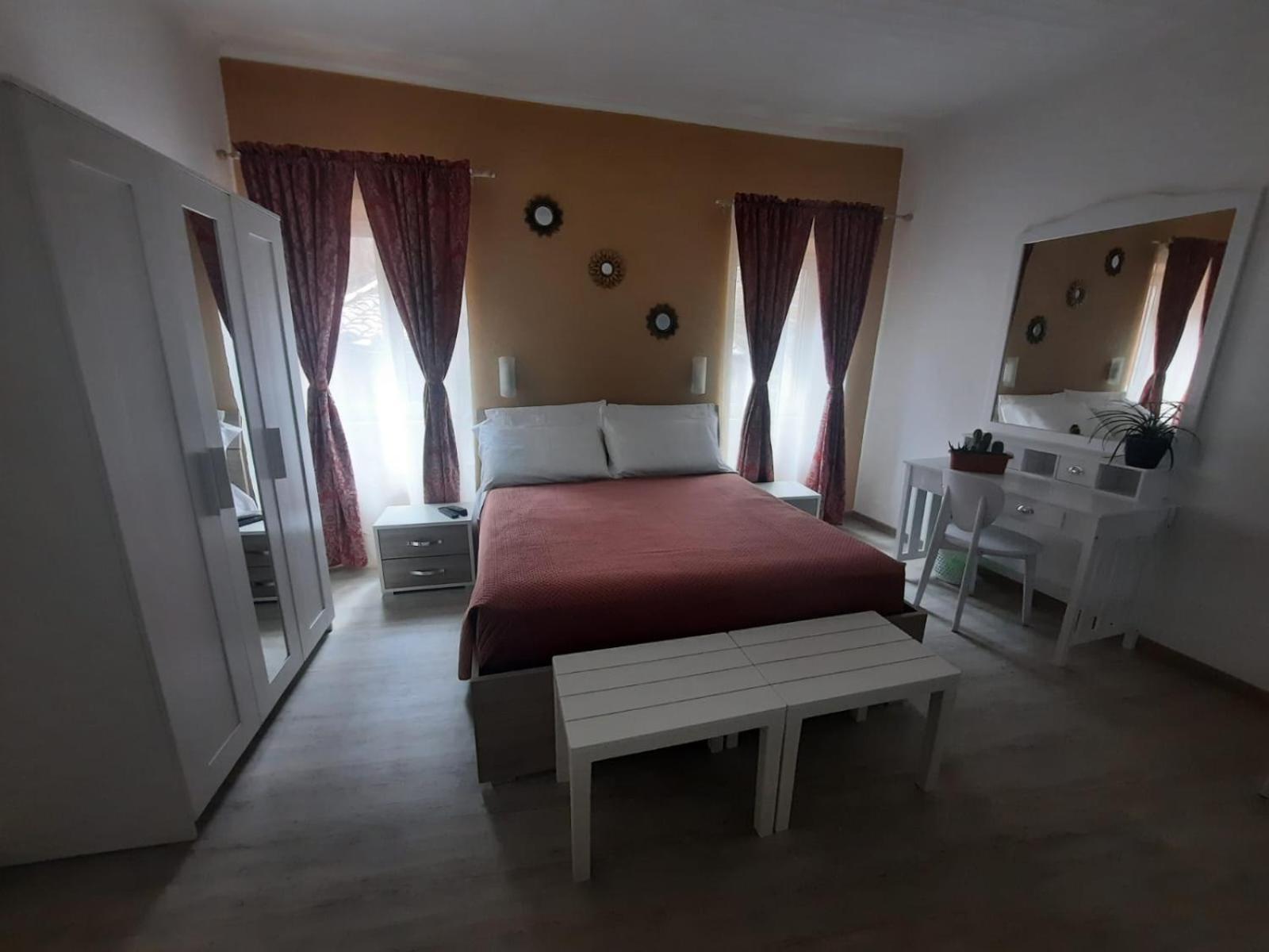 Apartamento Viccinella House Capranica Exterior foto